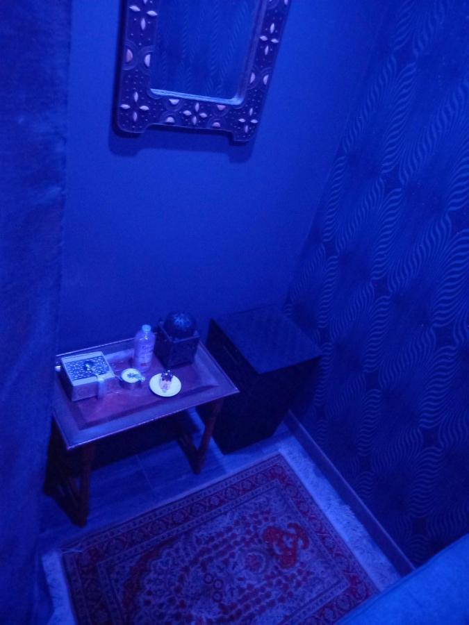 Love Room, Les Nuitees Secretes De Rouen Darnetal ภายนอก รูปภาพ