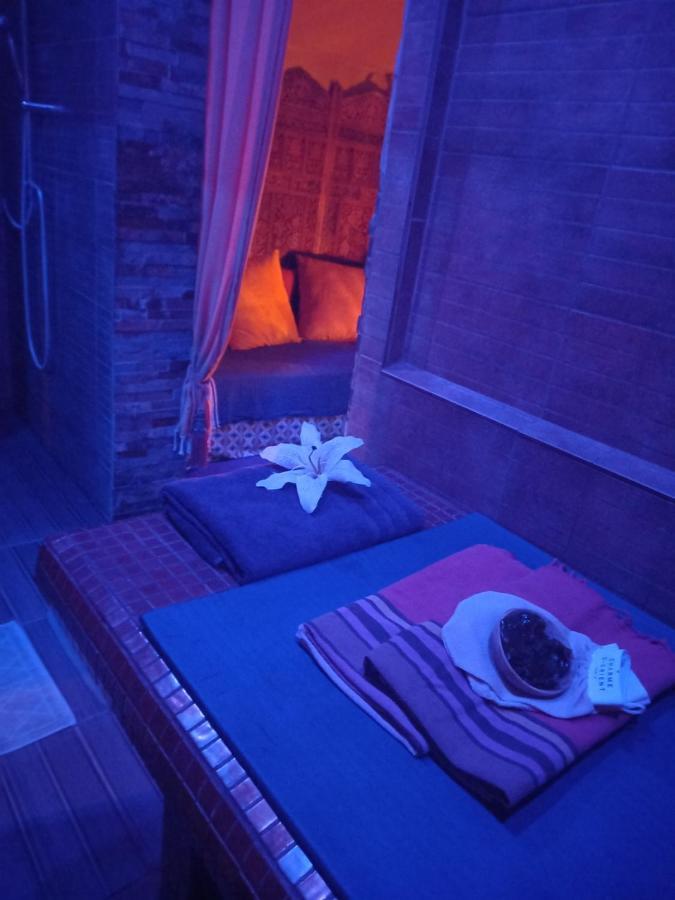 Love Room, Les Nuitees Secretes De Rouen Darnetal ภายนอก รูปภาพ